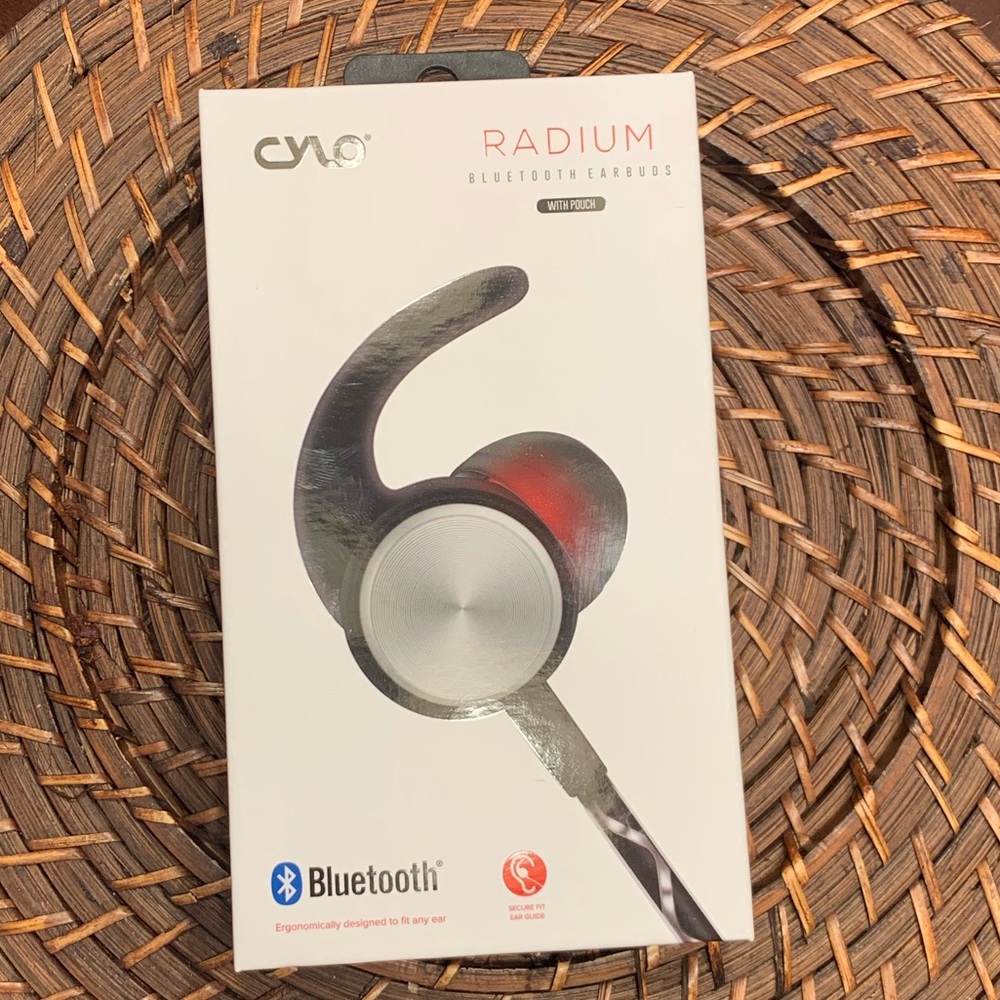 Cylo Radium Bluetooth Earbuds With Pouch